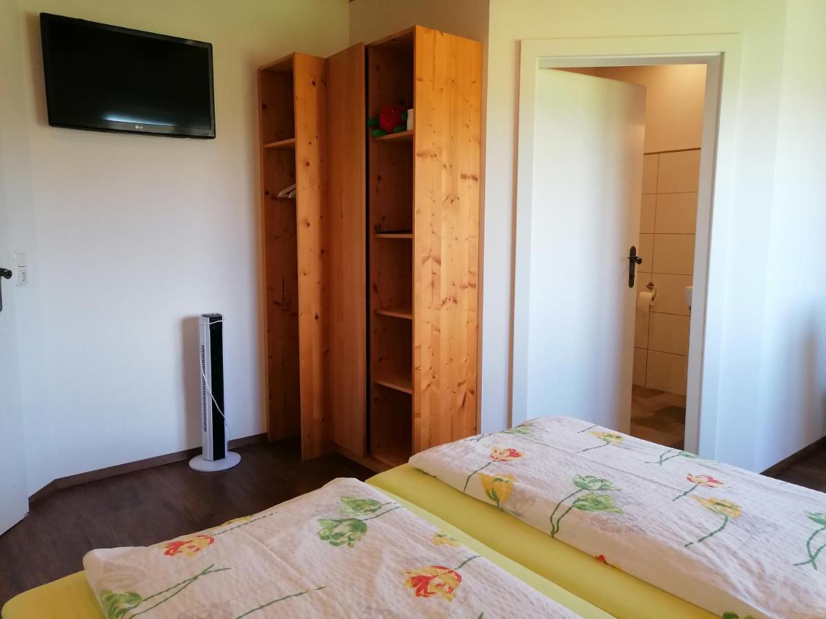 Peterseil'S Radl Zimmer Mauthausen Buitenkant foto