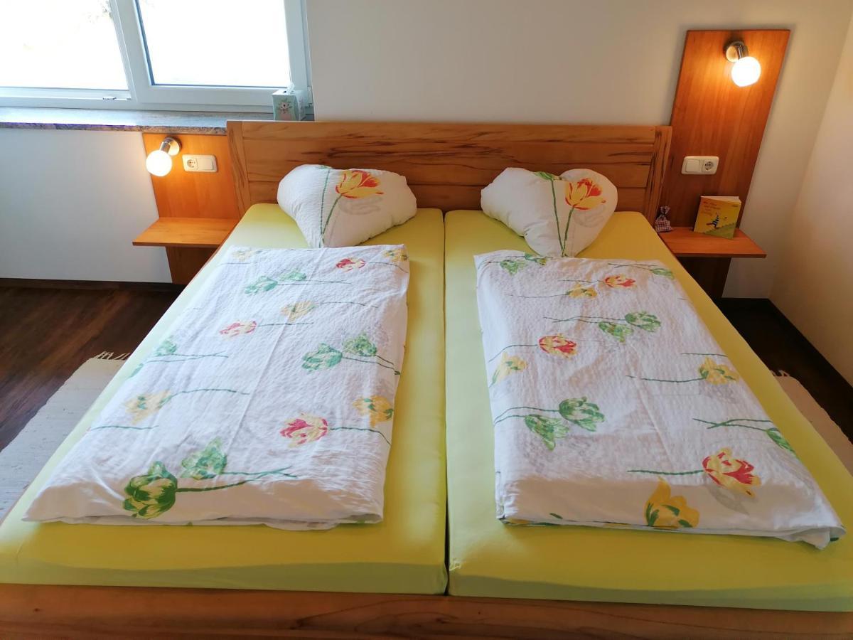 Peterseil'S Radl Zimmer Mauthausen Buitenkant foto