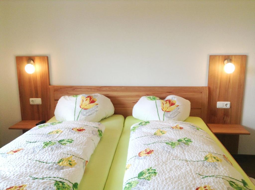 Peterseil'S Radl Zimmer Mauthausen Buitenkant foto